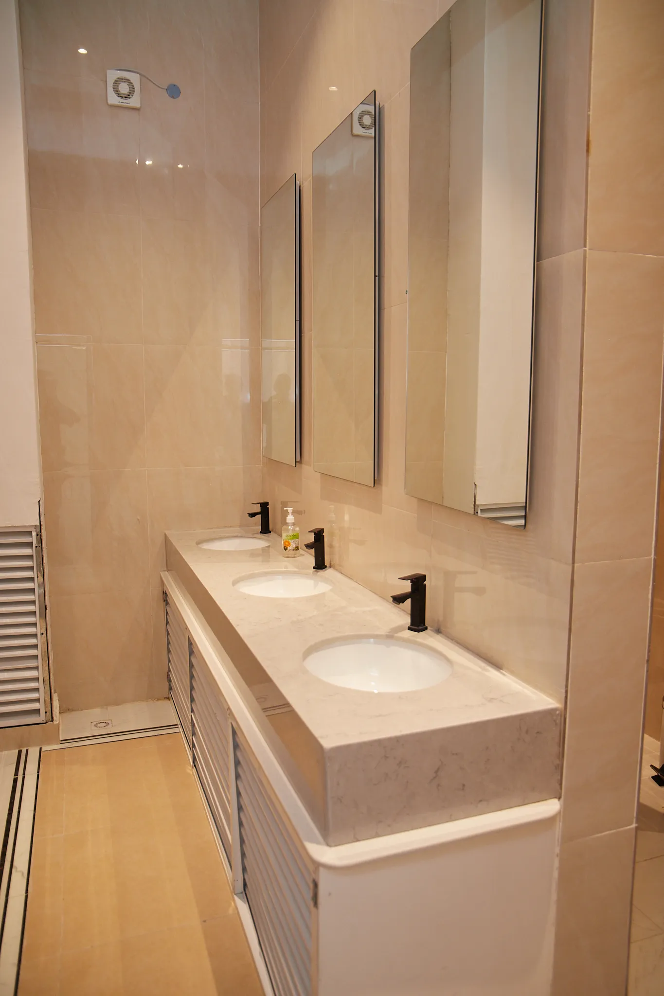 Image gallery marquee