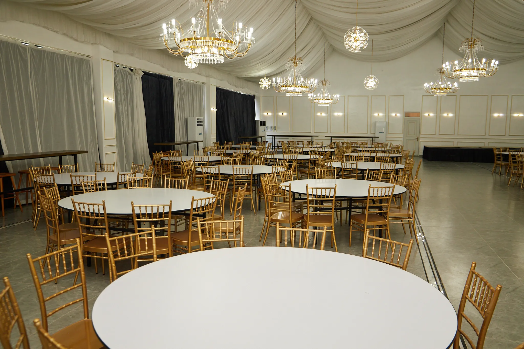 Image gallery marquee