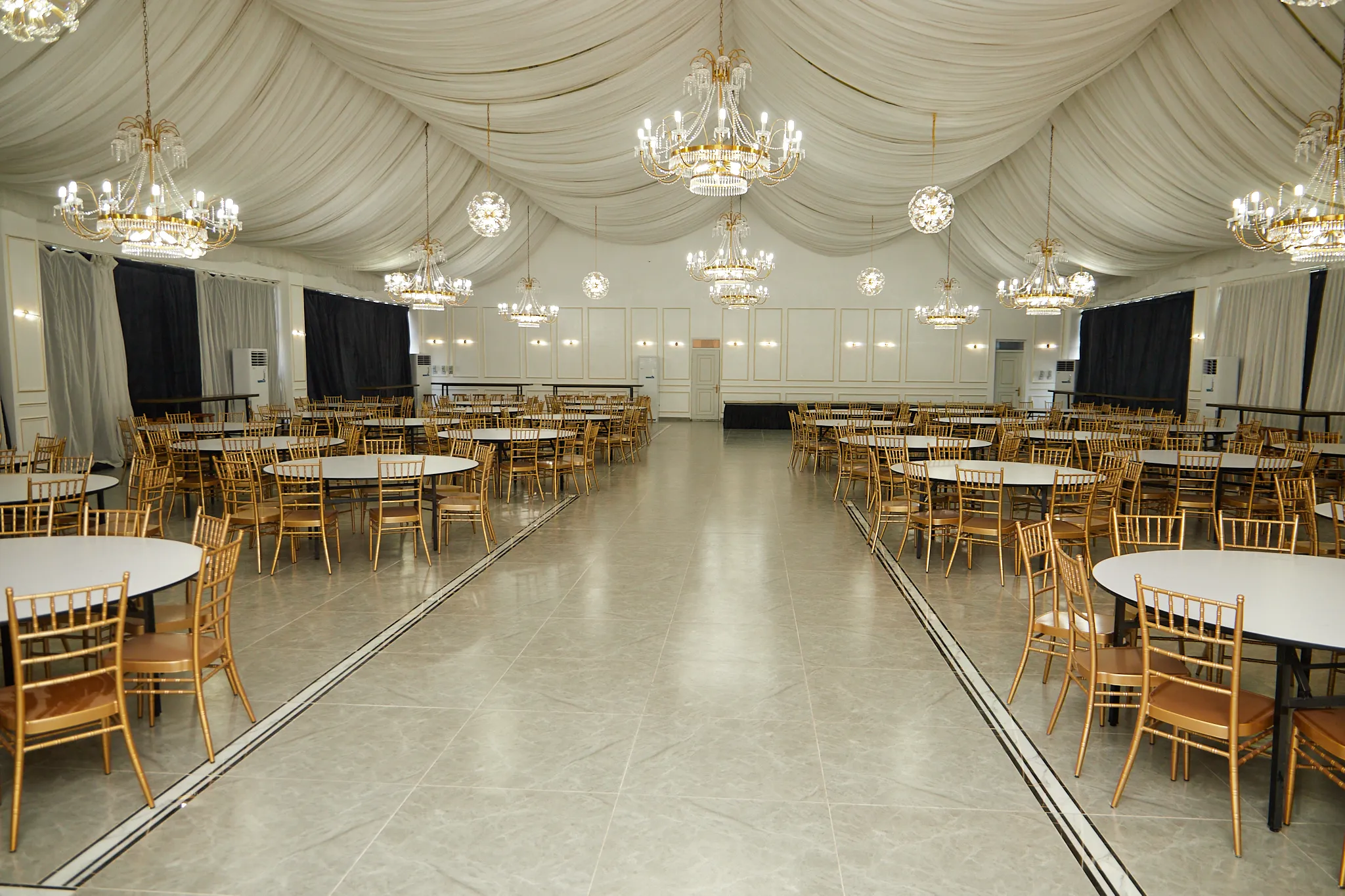 Image gallery marquee